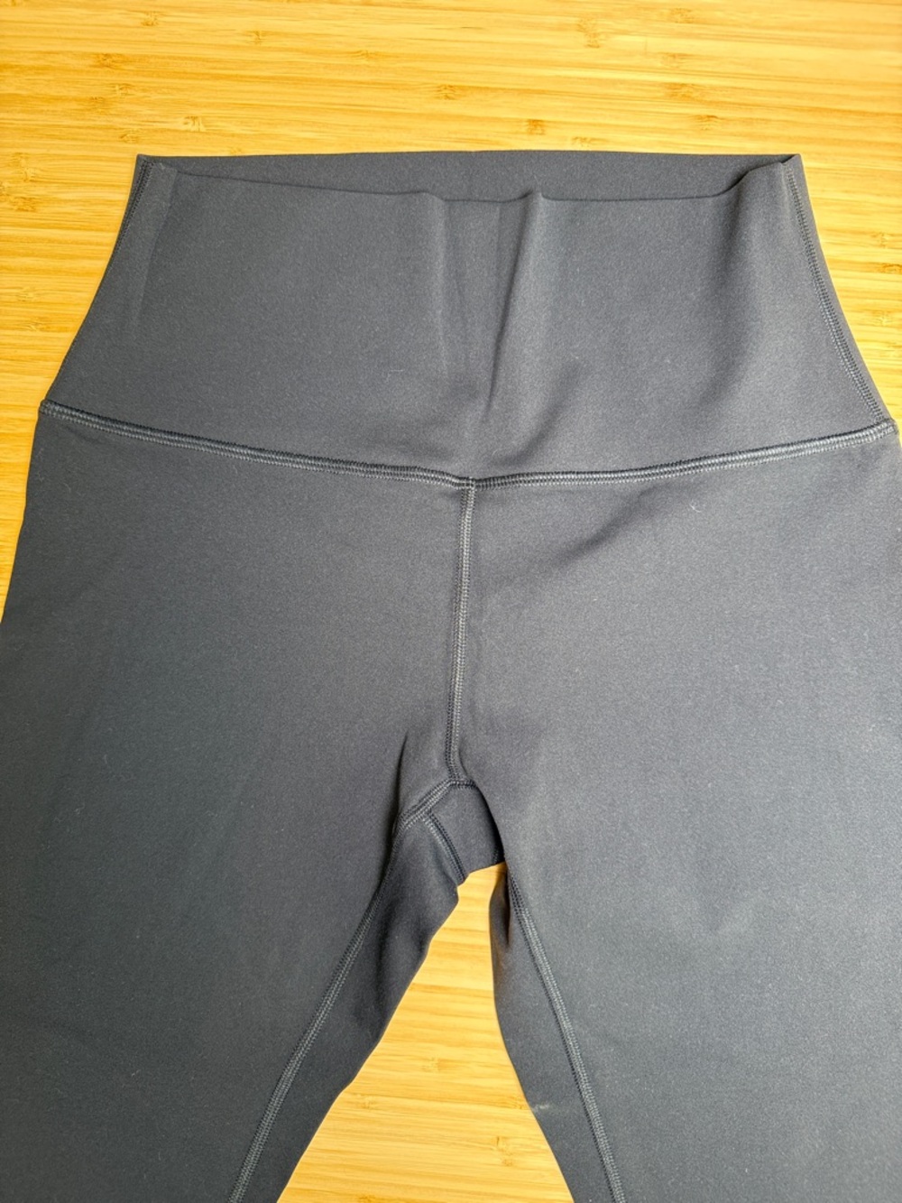 CRZ Yoga Black Workout Capri Leggings - Picture 4 of 5